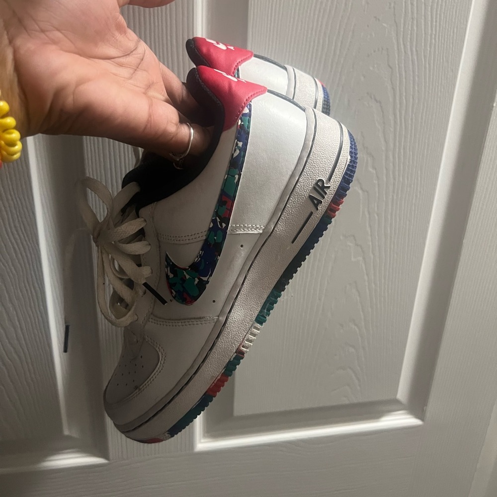 crayolo air force 1’s